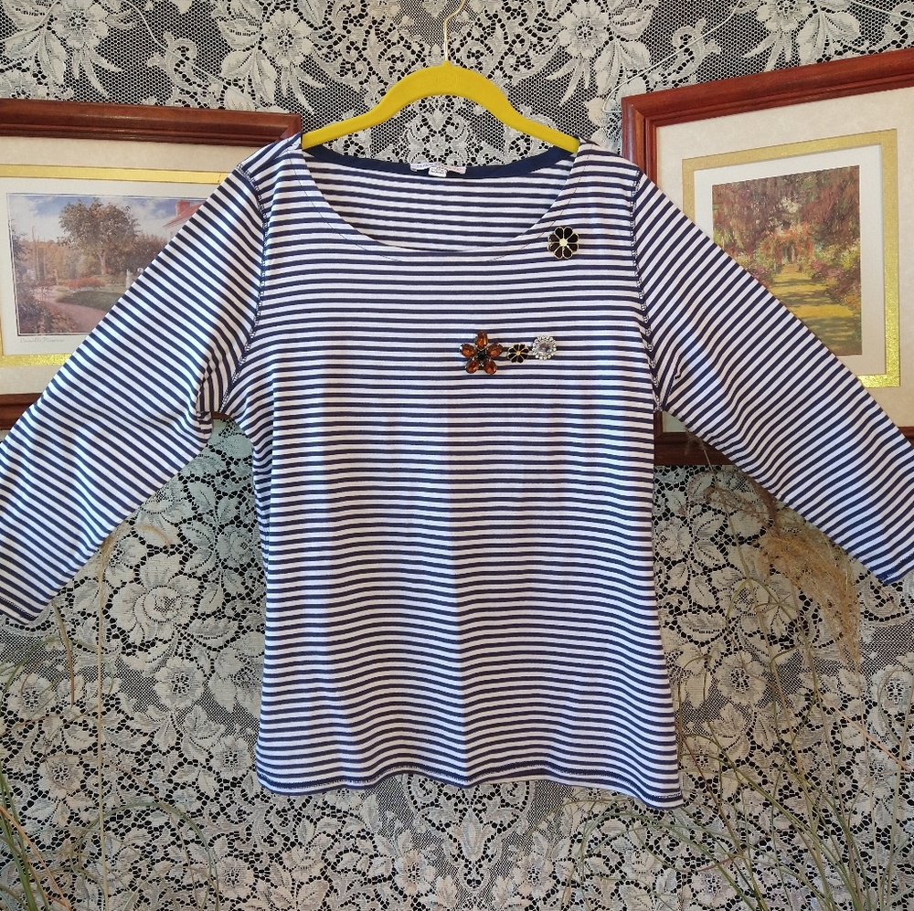 Isaac Mizrahi dark blue white striped blouse stretch flower jewel embellishments